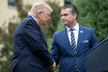 America se retrage în liniște din bazele pe care a spus că Iranul nu le-ar putea atinge niciodată