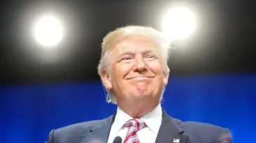 Americanii sunt din ce în ce mai nemulţumiţi de Trump - Popularitatea sa se prăbuşeşte înainte de alegerile de la jumătatea mandatului
