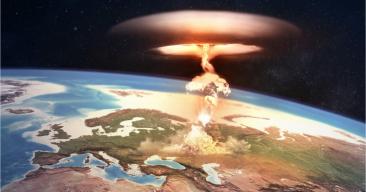 Analiză terifiantă despre evoluția conflictelor globale: "Duelul ar putea degenera rapid într-unul nuclear"