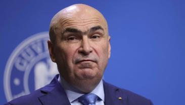 Austeritatea lui Bolojan ne duce la sapă de lemn: consum mai mic cu 4%, 130.000 de firme închise, 20.000 de concedieri. Avertismente în valuri privind recesiunea
