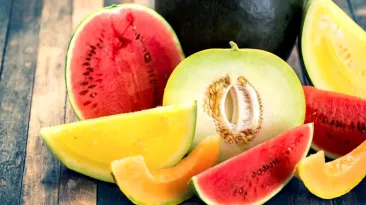 Cât zahăr are un pepene roșu și cât un pepene galben. Care îngrașă mai mult conform cercetarilor de nutriție
