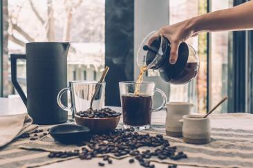 Cafeaua viitorului nu mai fierbe apa. Experimentul care poate schimba espresso-ul clasic

