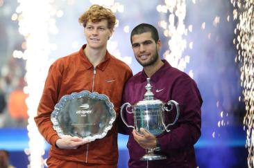Carlos Alcaraz este noul campion al US Open și se întoarce în fruntea clasamentului mondial, după victoria în fața lui Sinner