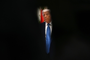 Ce joc face Donald Trump in realitate. Motivele din spatele aliantei cu Europa impotriva restului Lumii
