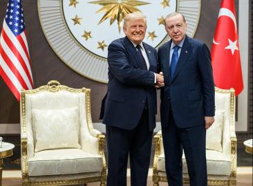 Ce s-a întâmplat în cele cinci minute care i-au schimbat starea de spirit lui Trump la Summitul NATO de la Ankara: "Nu-i așa că este minunat?"