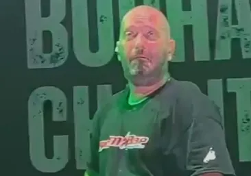 Cheloo e de nerecunoscut la primul mare concert după internarea la spitalul de psihiatrie
