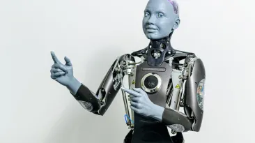 China produce pe bandă rulantă roboți umanoizi pe care nu-i cumpără nimeni. Fac spectacol, dar nu și treburi casnice
