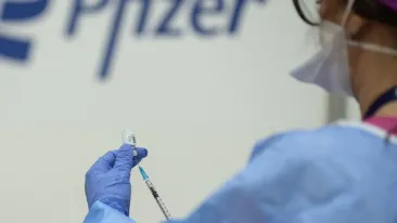 Decizia Pfizer de a pune sechestru pe conturile Romatsa ar fi fost luată după ce România ar fi încălcat confidențialitatea negocierilor
