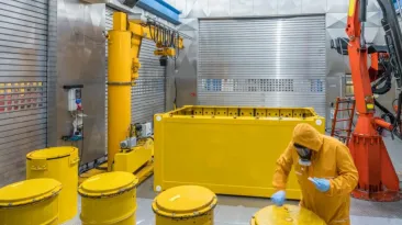 Decizie de ultim moment: Marea Britanie va furniza uraniu îmbogățit Ucrainei. Negocieri tensionate în culisele summitului G7