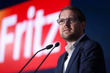 Dominic Fritz are acces neautorizat, ilegal, la informațiile clasificate, susține un fost director SIE

