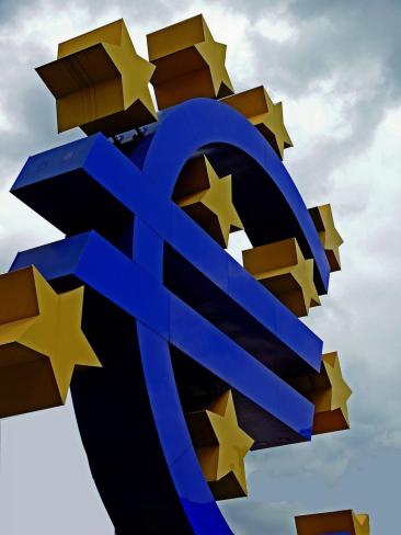 Euro digital vine tare din urmă: Bruxelles-ul răspunde la legea stablecoin-urilor din SUA la recomandarea BCE

