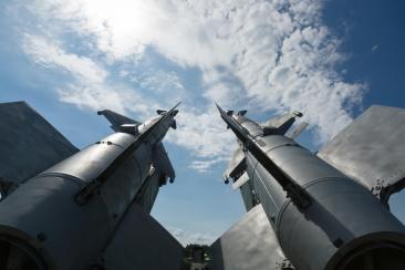 Europa trece în ritm alert la economie de război: Situație cum nu s-a mai văzut de la WW2
