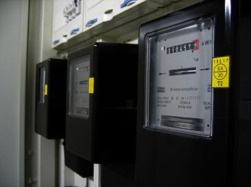 Facturile la curent vor fi mai mari și pentru cei care au economisit energie. Mecanismul care va sta la baza noilor prețuri, din toamnă
