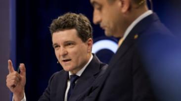 Final imprevizibil între Nicușor Dan și George Simion: „Marja de eroare este foarte mare". Se așteaptă participare masivă la vot

