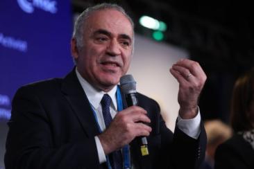 Fostul campion mondial la șah Garry Kasparov, ținta lui Putin. O rețea rusă de asasini ar fi plănuit eliminarea disidentului, în SUA
