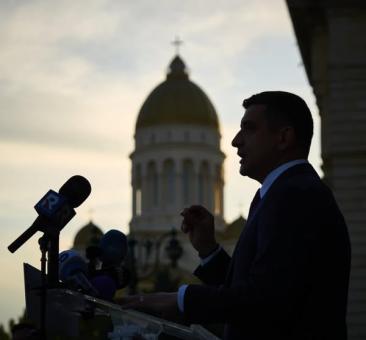 George Simion recunoaște ca a mintit poporul cu casele la 35.000 de euro: A fost o formă de marketing politic!
