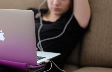 Inteligența artificială a ajuns să le arate hackerilor cine are cei mai mulți bani în cont