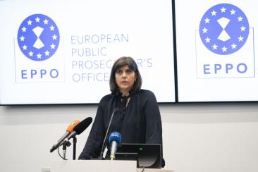 Kovesi intră tare în licitațiile organizate în România: anchetă de amploare, cu o fraudă de 100 de milioane de euro
