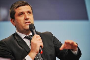 Lista numirilor controversate. PSD cere USR să-l retragă pe pensionarul special numit în fruntea unei companii de stat, prieten al familiei ministrului Miruță
