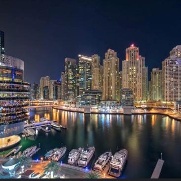 Luxul din Dubai a devenit accesibil în urma crizei din turism cauzată de război: hotelurile de 5 stele au promoții fără precedent
