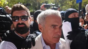 O coincidență stranie: Călin Georgescu, reținut în noaptea în care au fost asasinați comandanții legionarilor
