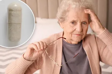 O pacientă cu Alzheimer avansat și-a recăpătat memoria, vorbirea și controlul urinar, după o singură doză dintr-un medicament experimental
