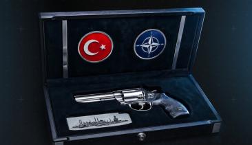 Pistoale personalizate și muniție, cadoul lui Erdogan pentru liderii europeni la summitul NATO
