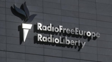 Radio Europa Liberă poate emite în continuare. Cum a blocat un judecător districtual decizia administrației Trump
