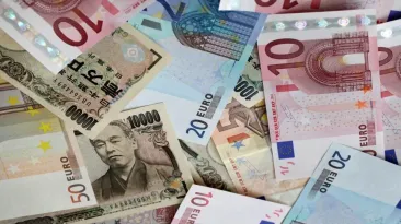 Scădere record a rezervelor valutare ale Japoniei: Tokyo a cheltuit zeci de miliarde pentru salvarea yenului

