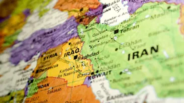 Situația se inflamează în Golf: Iranul a lansat atacuri asupra Kuweitului și Bahrainului. SUA doboară drone în Strâmtoarea Ormuz
