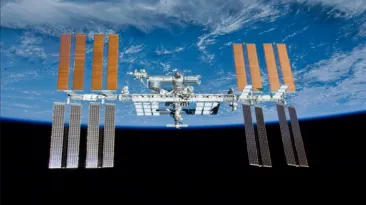 Situație tensionată pe Stația Spațială Internațională: NASA a ordonat adăpostirea de urgență a echipajului
