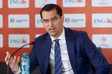 Terenul de fotbal al fratelui lui Răzvan Burleanu, focar de scandal împotriva unui întreg cartier din Focșani
