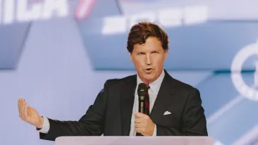 Tucker Carlson susține că Donald Trump ar trebui demis din funcție „imediat" dacă ar lua în calcul un atac nuclear
