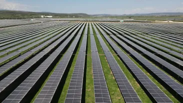 UE pregătește reducerea taxelor pentru energia regenerabilă, în încercarea de a scădea facturile la electricitate
