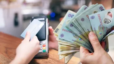 Vești bune după luni de scumpiri. Economiștii spun că inflația a trecut de vârf, iar ieftinirile ar putea începe de luna viitoare
