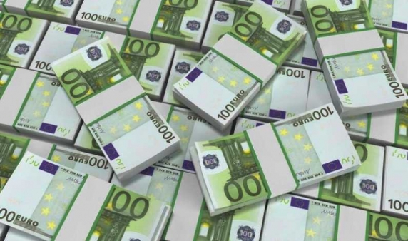 Banca Mondială acuză că in România au crescut prea mult salariile și cere „avansarea unor reforme critice privind pensiile şi salariile publice „