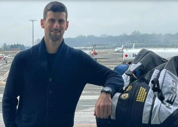 Răsturnare de situaţie în cazul lui Djokovic: Nu este lăsat să intre în Australia. Dacă nu aduce dovezi va fi urcat în primul avion!
