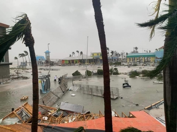 Uraganul Ian a lovit Florida cu rafale de 185 de km/oră. Două milioane de oameni au rămas fără curent electric