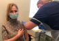 "Nu va panicati. Luati paracetamol" spune un medic roman din Marea Britanie despre reactiile aparute dupa a doua doza de vaccin anti-COVID