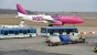 Accident grav pe aeroportul din Budapesta! Opt romani au fost raniti