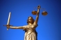 Adunarile generale ale judecatorilor si procurorilor resping pe banda rulanta modificarile la Legile Justitiei
