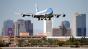 Air Force One cu Donald Trump la bord a fost la un pas de un incident aviatic major. O aeronavă cu pasageri era pe aceeași traiectorie si urma sa loveasca avionul prezidential