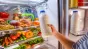 Alimentele care devin periculoase după ce stau 48 de ore în frigider. Specialiștii în siguranță alimentară explică riscul la care ne supunem consumându-le

