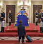 Anunţul făcut de Familia Regală cu privire la liceanu care a înghenuncheat în faţa catafalcului Regelui Mihai I la Sala Tronului