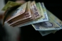 Cât se câştigă pe ora in România şi Bulgaria, care au cel mai mic cost orar al forţei de muncă din UE