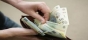 Cea mai nouă taxă pe care o vor plăti românii se duce la gunoi