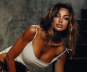 Cu ce echipă din Romania tine Madalina Ghenea. "Cand eram mica umblam cu fularul lor prin casa"