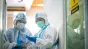 Ebola se extinde alarmant: aproape 500 de cazuri confirmate. OMS avertizează că ar putea deveni una dintre cele mai mari epidemii din istorie
