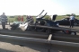 FOTO Groaznic de pe Autostrada Piteşti - Bucureşti, după un accident între o motocicletă şi o maşină. Şoferul a murit. Alte două persoane, grav rănite