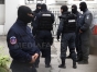 Grupare specializată în furturi din locuinţe şi societăţi comerciale, destructurata de poliţişti